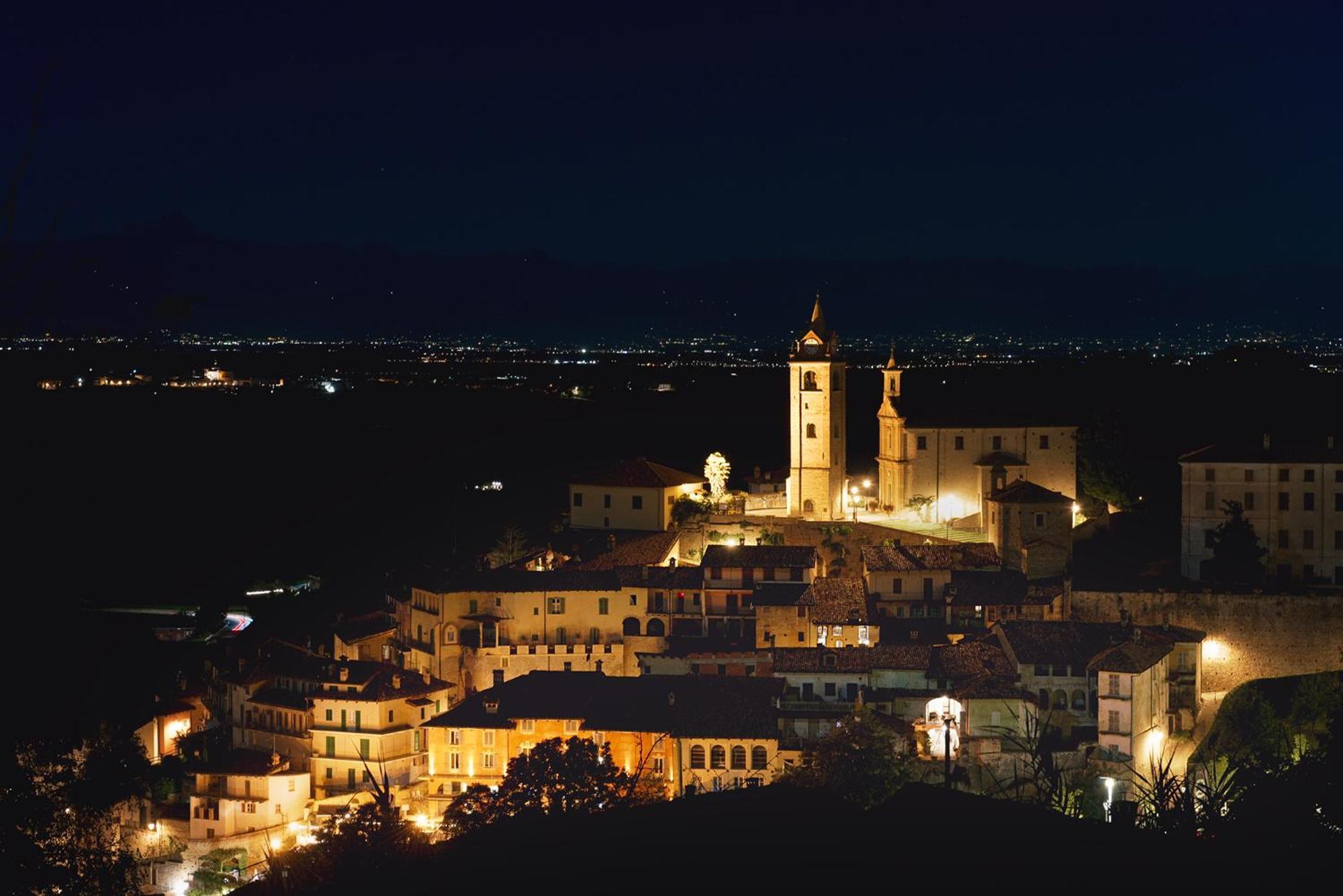 Appartamenti Rocca - Cav La Casa Di Rosa Monforte dʼAlba Eksteriør bilde